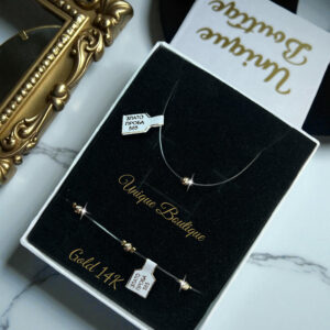 Комплект със златни топчета