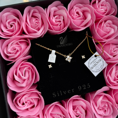 Комплект Flowers Gold в празнична кутия